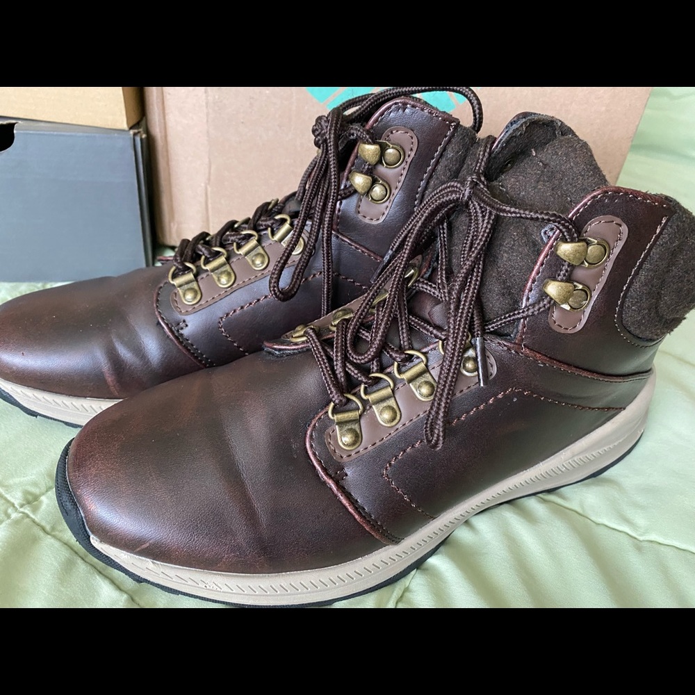 Khombu Boots